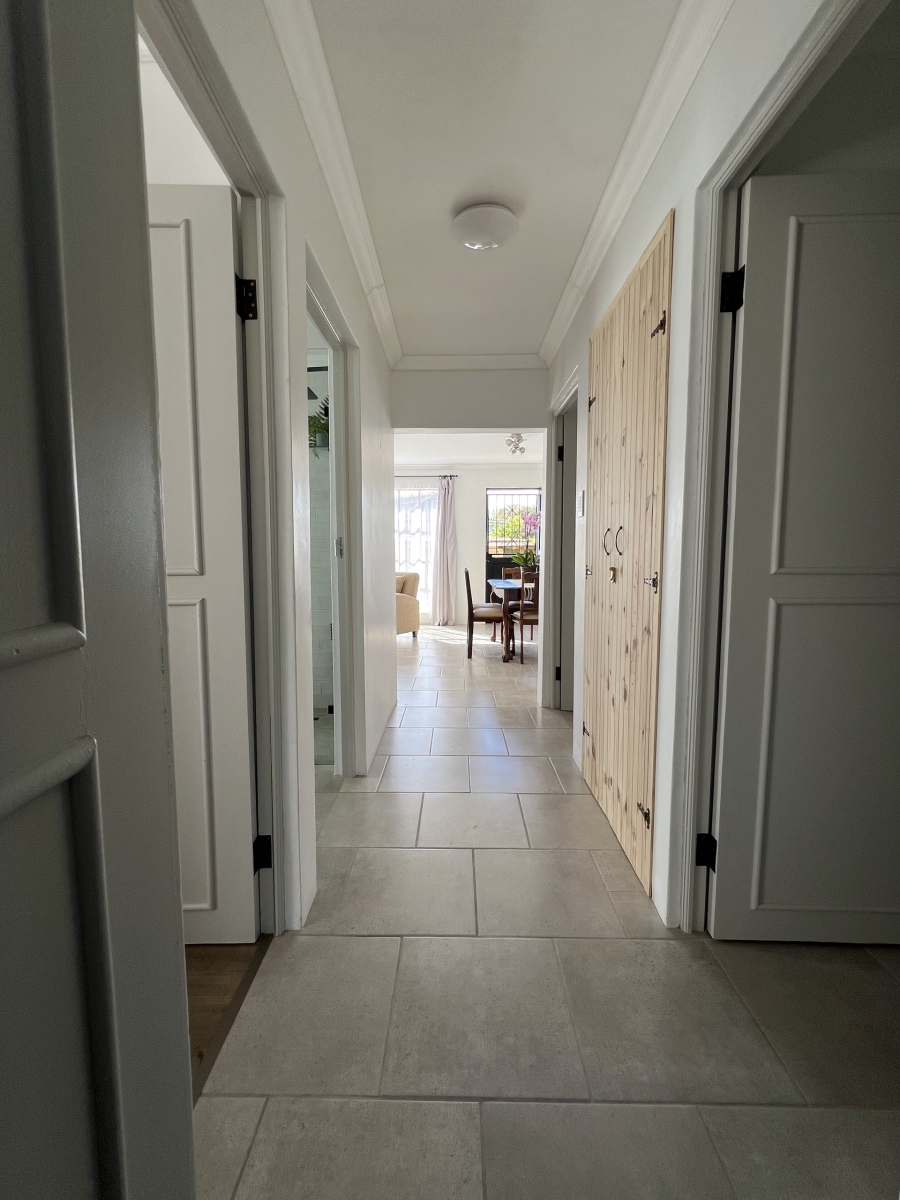 2 Bedroom Property for Sale in Napier Western Cape